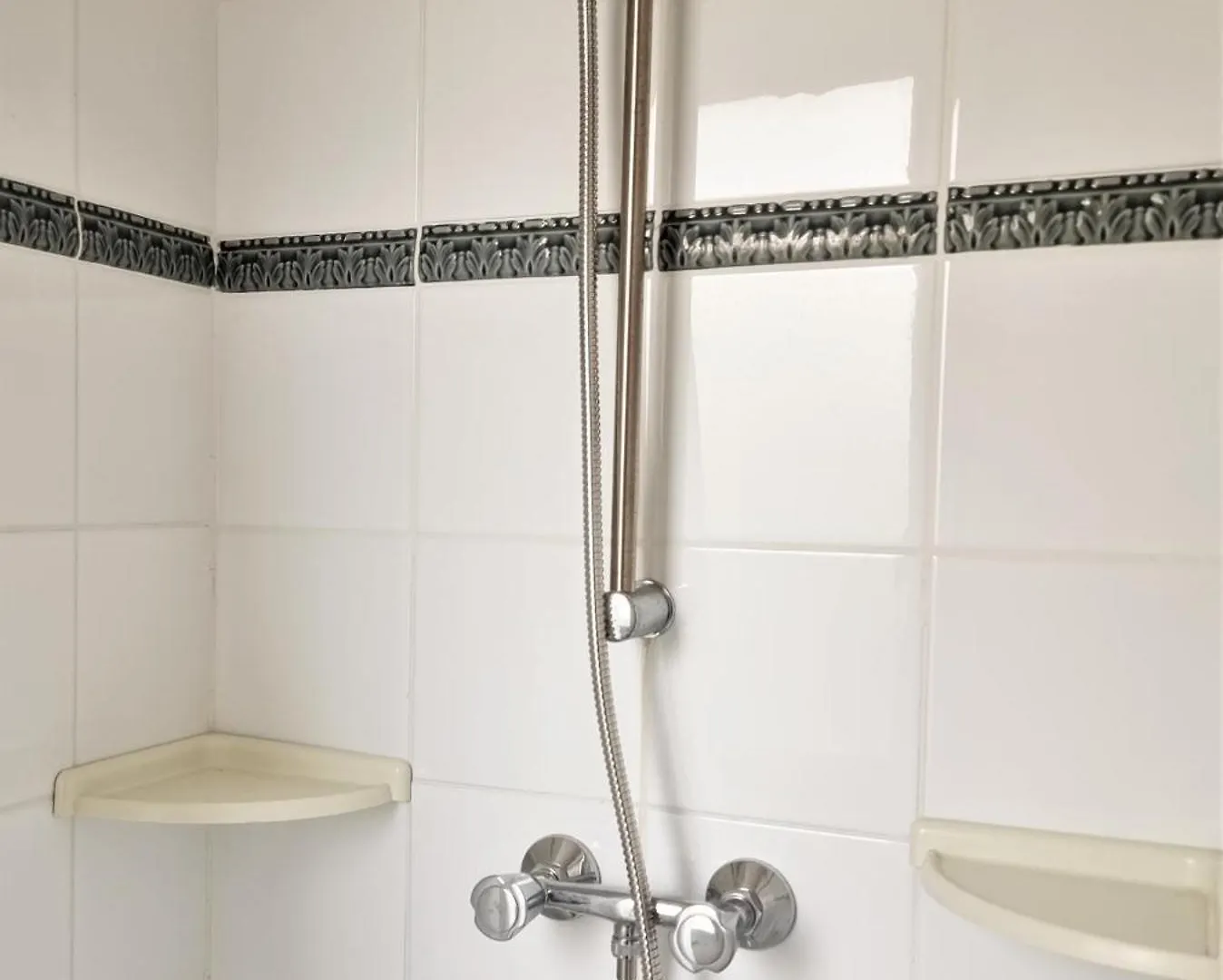 Appartement Gite De Sejour Et D'Etape L'Escampette Saint-Jean-du-Bruel France