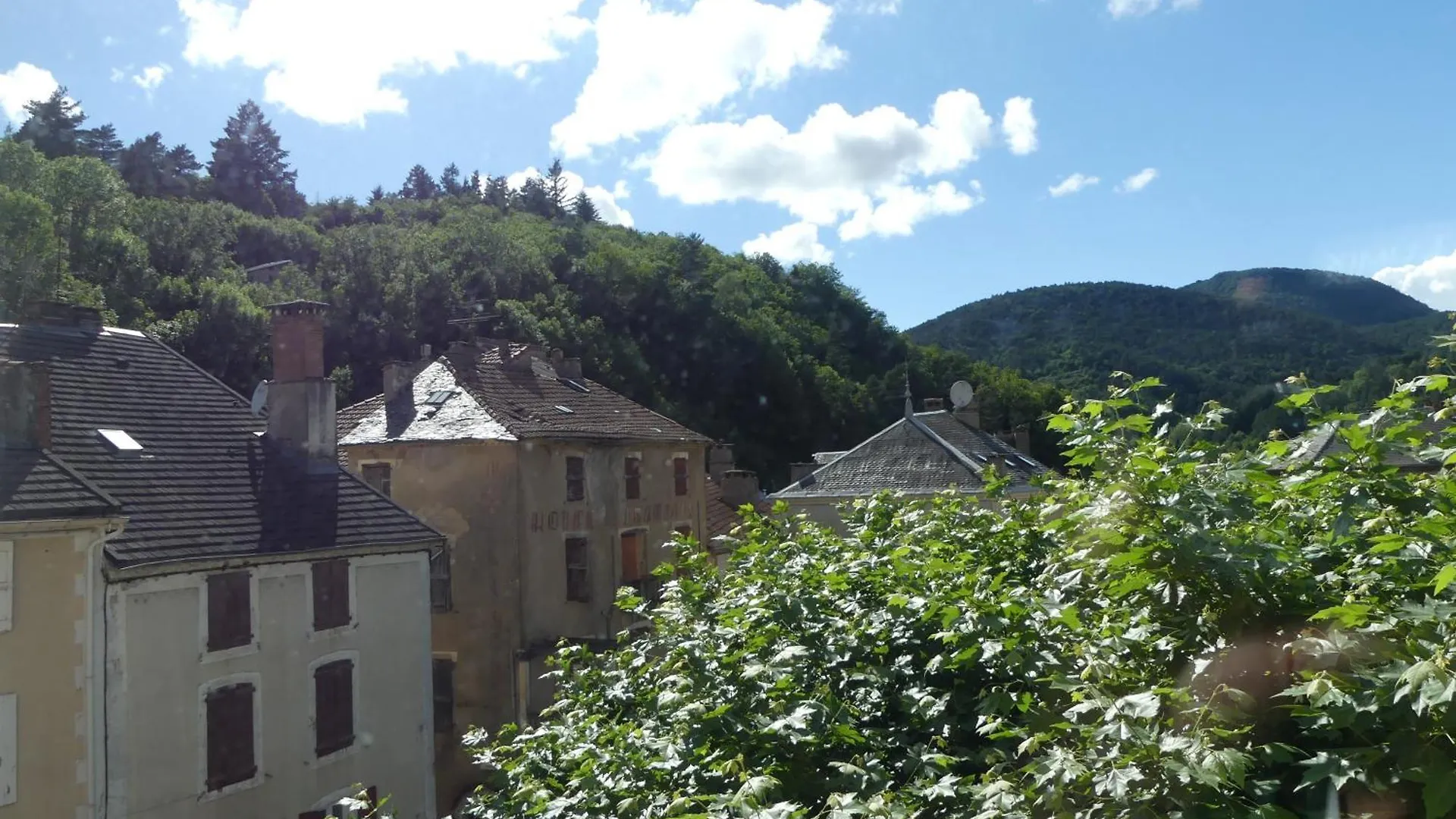 Gite De Sejour Et D'Etape L'Escampette Saint-Jean-du-Bruel